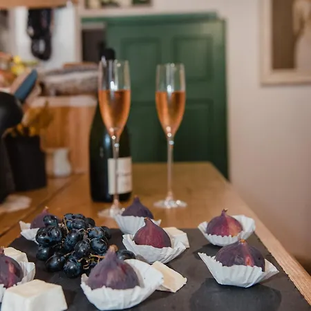 Wine Cellar Turned Idyllic Escape Feriehus
